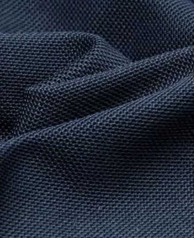 Micro-piqué knit, up close.